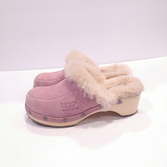 boy uggs pink